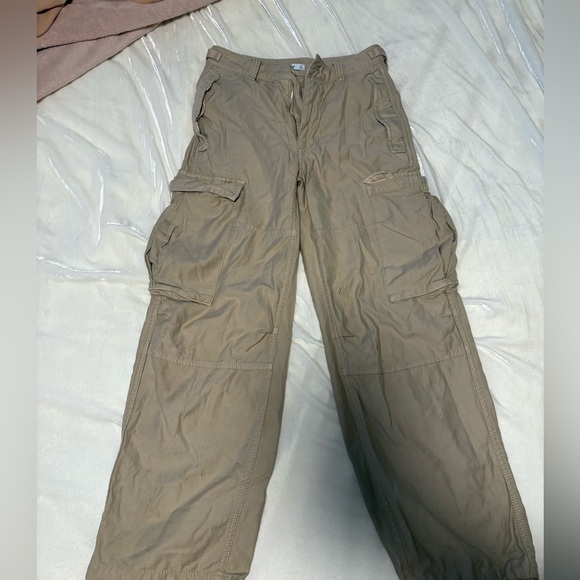 Aritzia TNA - Cargo Supply Pant - Beige - 00 - Picture 3 of 3